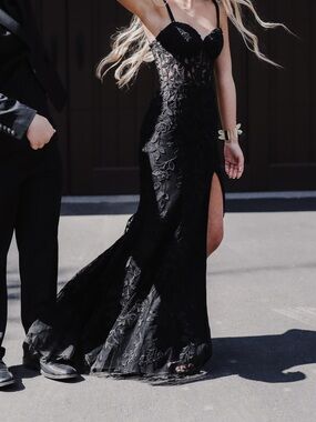 Sherri Hill Black prom dress 55467 style size 2